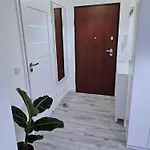 Bright Goclawska Pge Narodowy Apartment