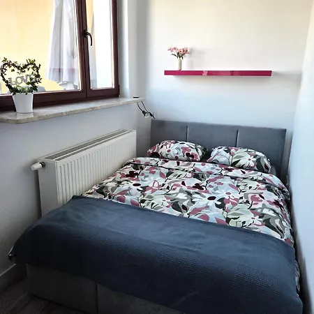 Bright Goclawska * Varšava