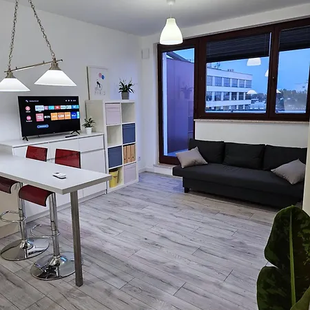 Bright Goclawska Βαρσοβία